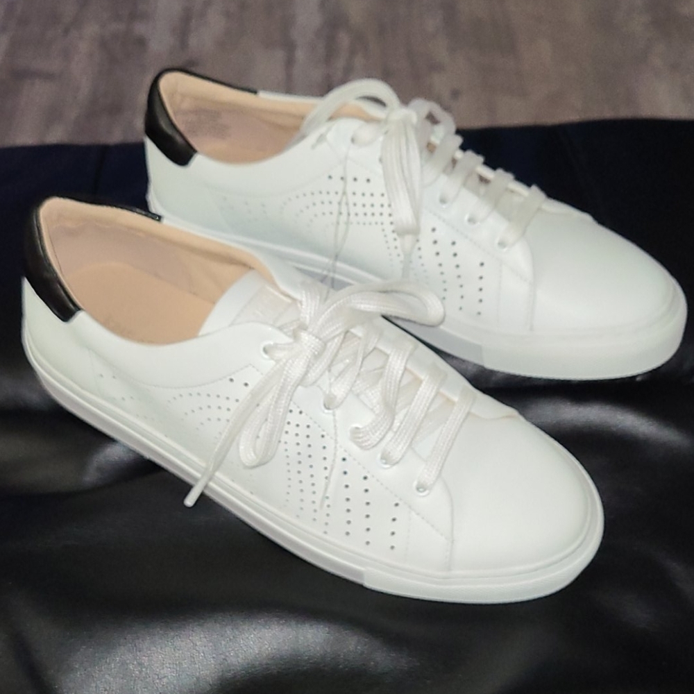 Kate Spade Ashlyn Sneaker Tennis Shoe 82120028